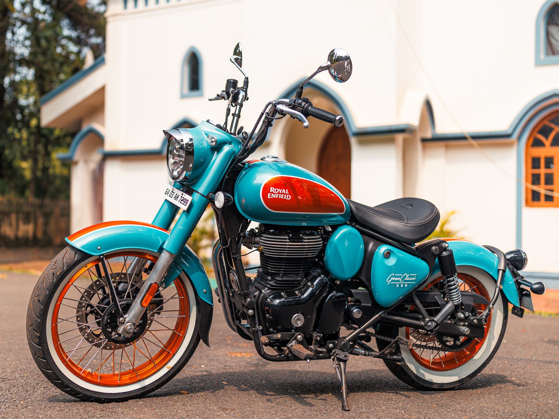 goan-classic-350-trip-teal-feat-01.jpg
